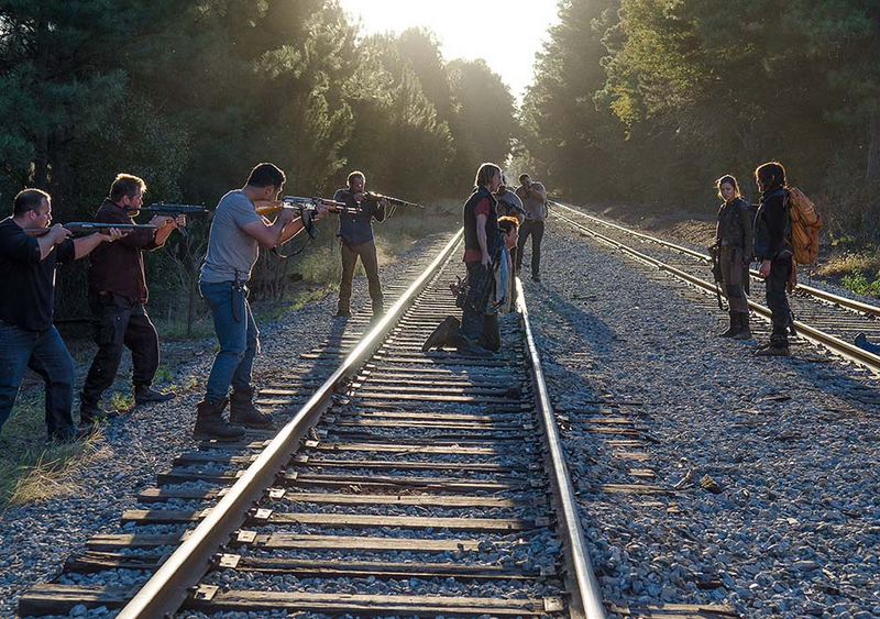 Illustration for article titled Zombies Aren't the Only Things That Bite People on The Walking Dead